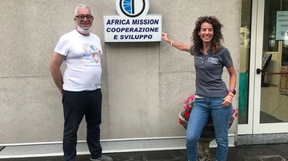 La ciclista pluripremiata Paola Gianotti nella sede di Piacenza